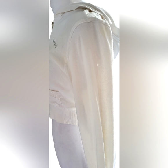 Bebe - Picture 5 of 5